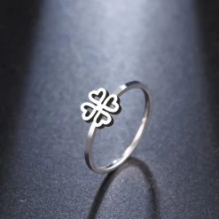 ICEEX Lucky Clover Heart Ring 15 ICEEX Lucky Clover Heart Ring -Iceex H42392c56de154abd8c7ec4ab1f31f9dfz
