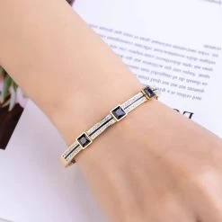 Iceex -Iceex He52e8365cc0e4b0ea64814e11cb1e5f1t