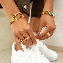 ICEEX 18k Gold El Paris Cartiar Love Ring -Iceex RAH03107 1000x 800x 49c61270 d622 4173 978b 7d13dcbd5bd8