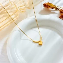 ICEEX 18k Gold Romeo Red Heart Necklace -Iceex S06d468e9eeaf4095bd5272e147827e7eO