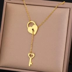 ICEEX 18k Gold Locked Love Necklace