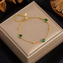 ICEEX 18k Gold Emerald Stone Bracelet