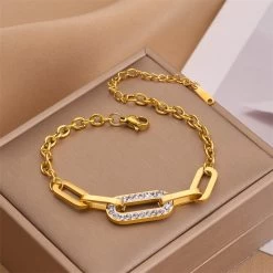 ICEEX 18k Gold Chained Diamond Bracelet