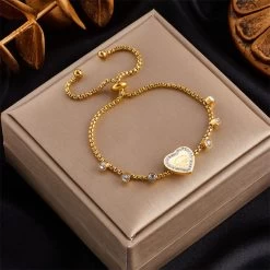 ICEEX 18k Gold Diamond Heart Bracelet