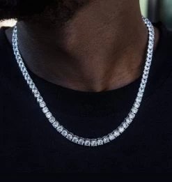 ICEEX Diamond Tennis Chain -Iceex image 32a49db4 ef4a 4ad0 b1a8 cc37555ab768