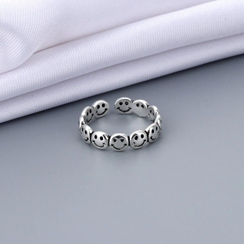 ICEEX Vintage Smiley Faces Ring 6 ICEEX Vintage Smiley Faces Ring - Image 4