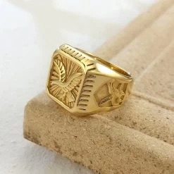 ICEEX 18k Gold Eagle Ring
